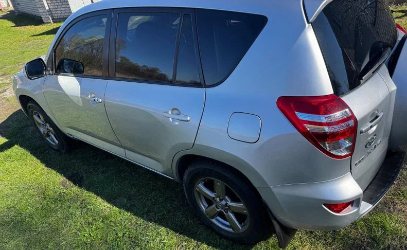 Toyota RAV4 2012 - 8