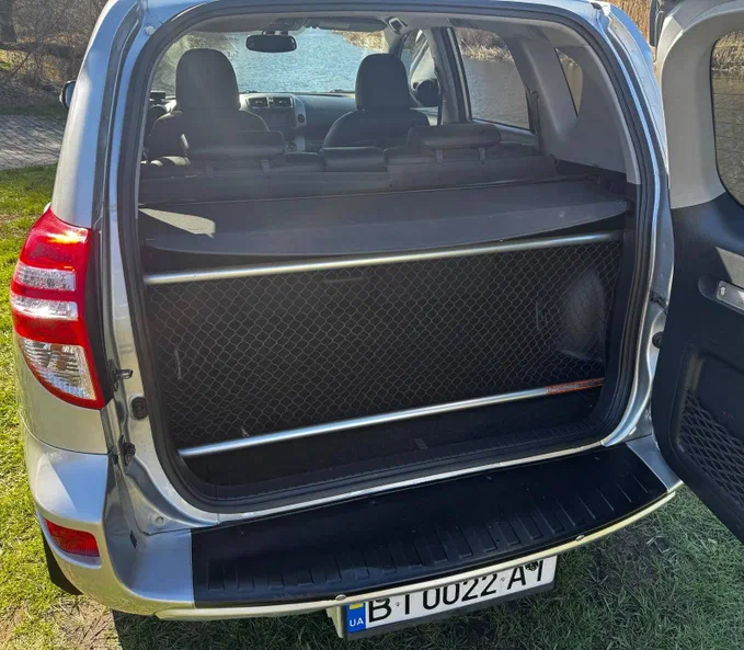 Toyota RAV4 2012 - 19