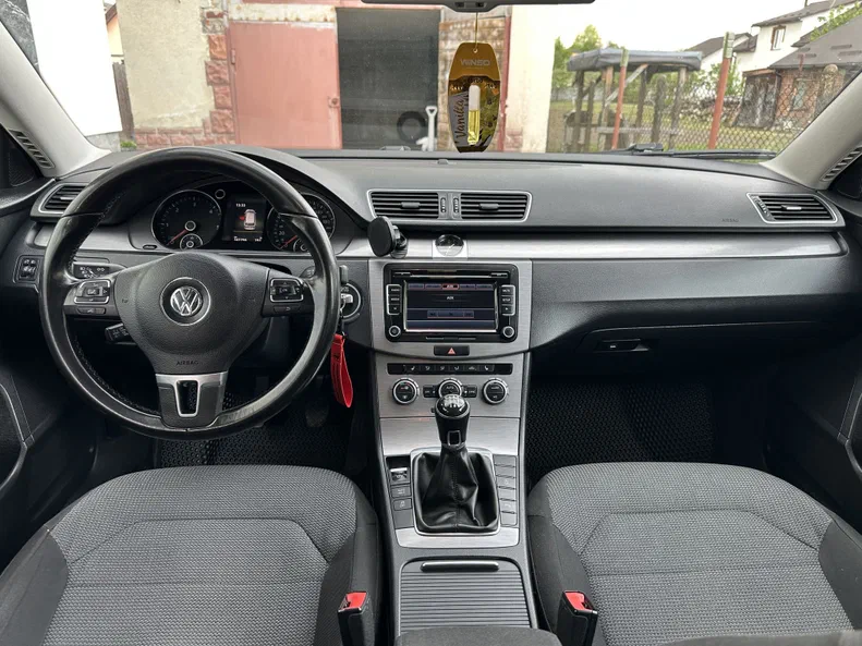 Volkswagen Passat 2014 - 9