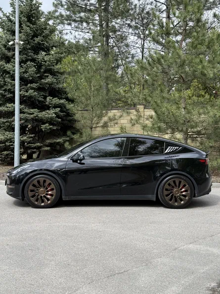 Tesla Model Y 2023 - 0