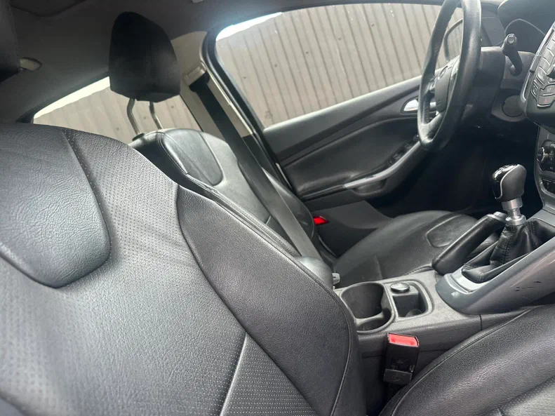 Ford Focus 2012 - 6