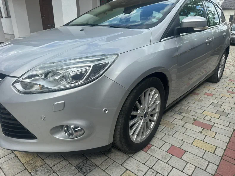 Ford Focus 2012 - 3