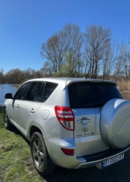 Toyota RAV4 2012 - 6