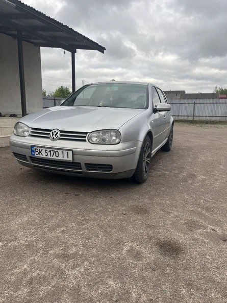 Volkswagen Golf 2001 - 2