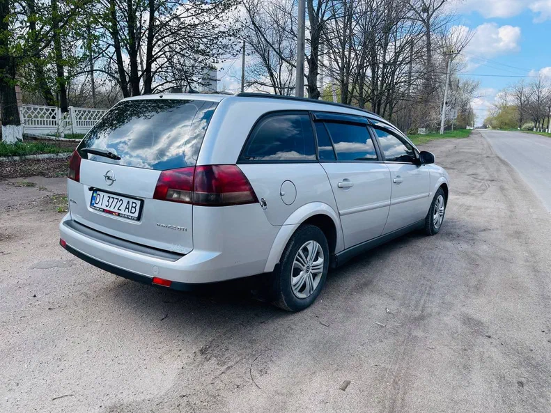 Opel Vectra 2004 - 1
