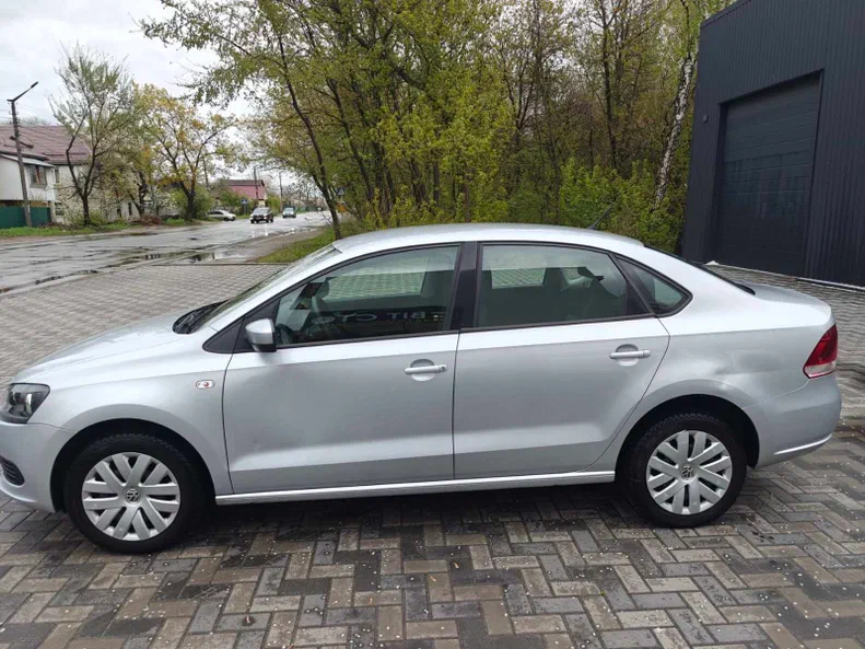 Volkswagen Polo 2011 - 1