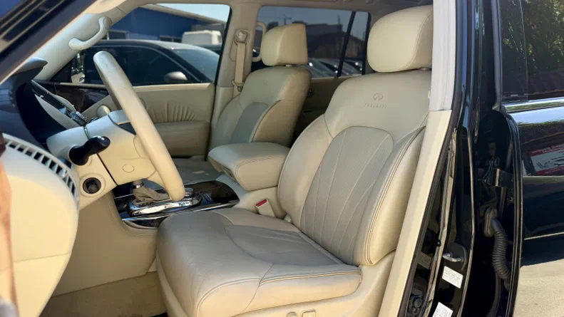 Infiniti QX56 2010 - 13