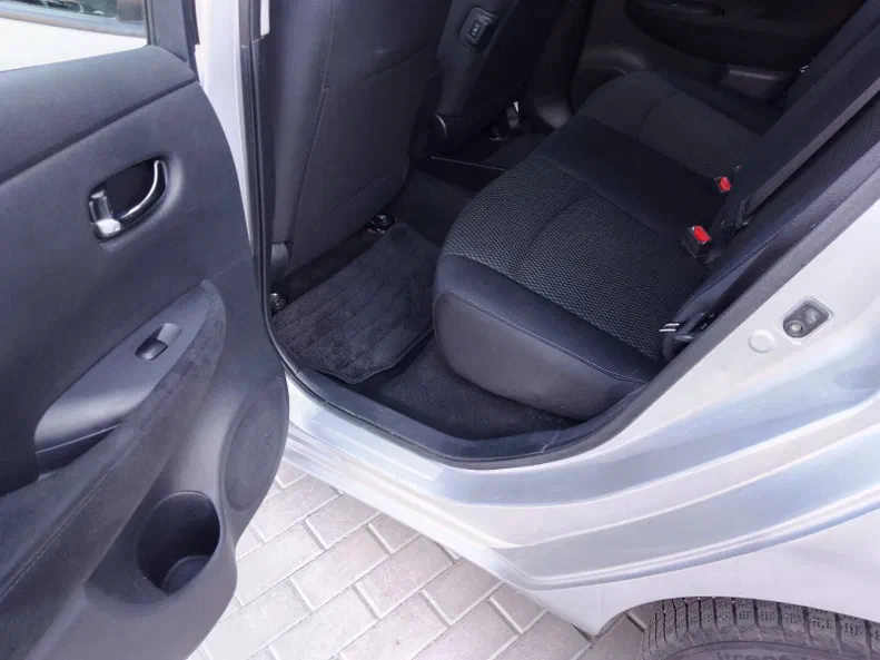 Nissan Leaf 2013 - 16