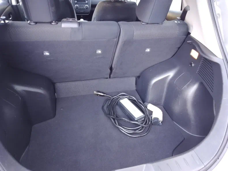 Nissan Leaf 2013 - 17