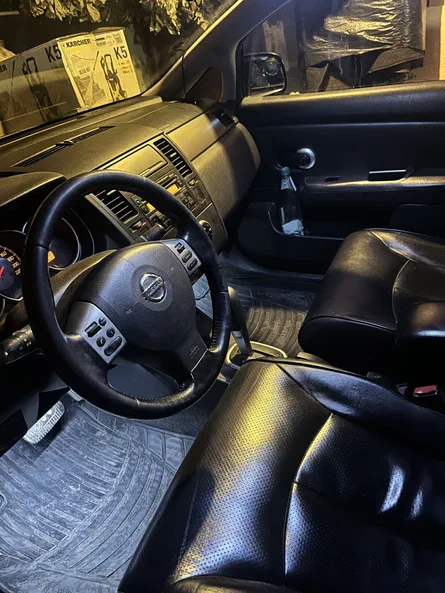 Nissan Tiida 2008 - 6