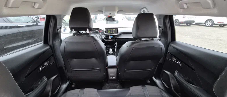 Peugeot 2008 2021 - 14