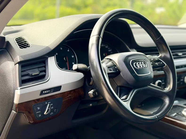 Audi Q7 2017 - 22