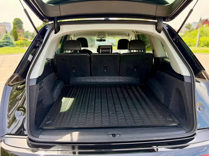 Audi Q7 2017 - 19