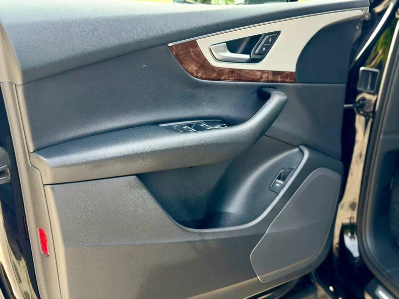 Audi Q7 2017 - 33