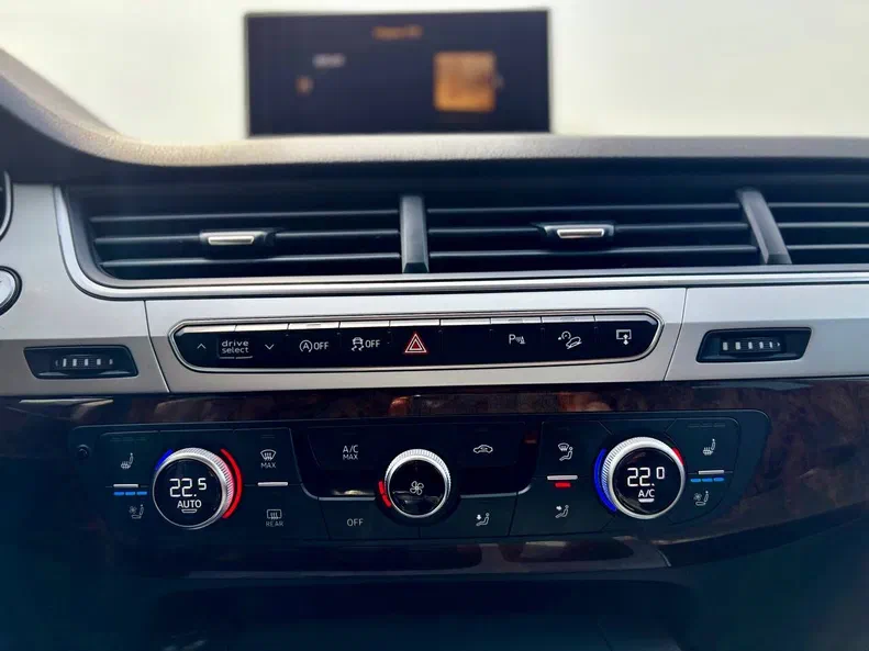 Audi Q7 2017 - 24