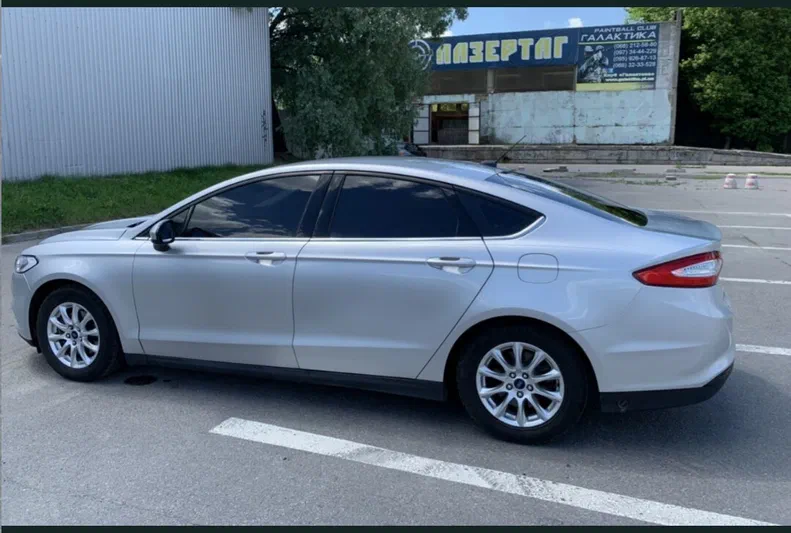 Ford Fusion (North America) 2016 - 7