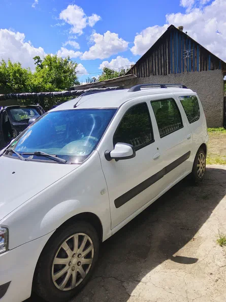 Dacia Logan 2009 - 2