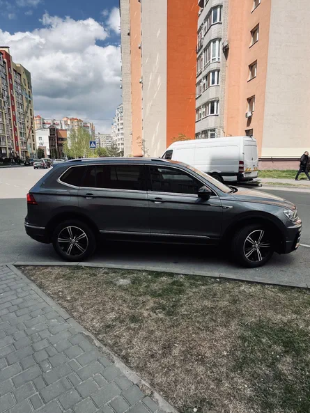 Volkswagen Tiguan 2018 - 10