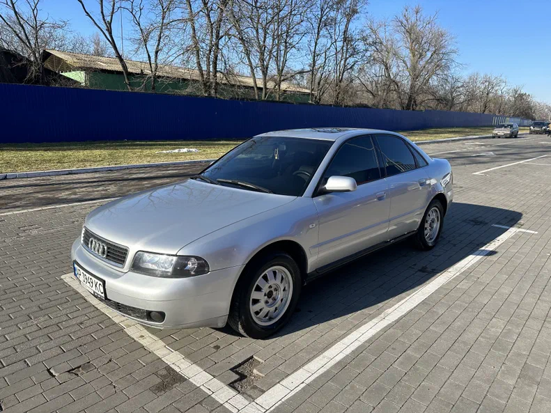 Audi A4 1999 - 12