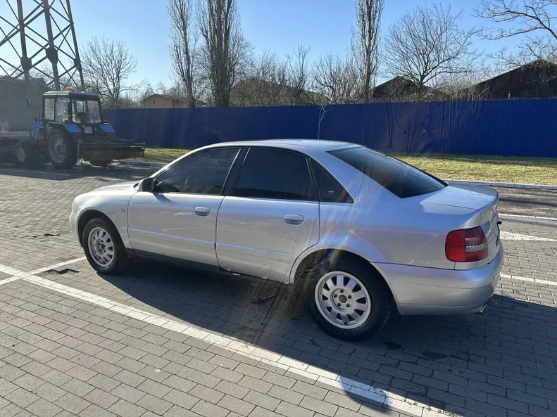 Audi A4 1999 - 9