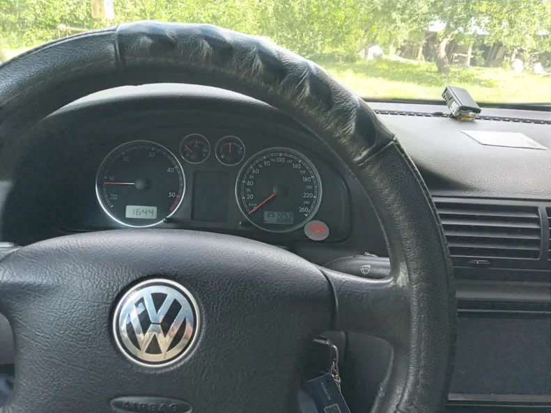 Volkswagen Passat 2001 - 5