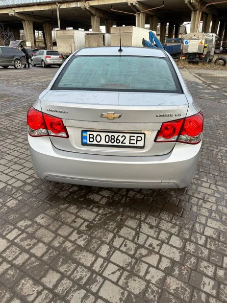 Chevrolet Cruze 2009 - 12