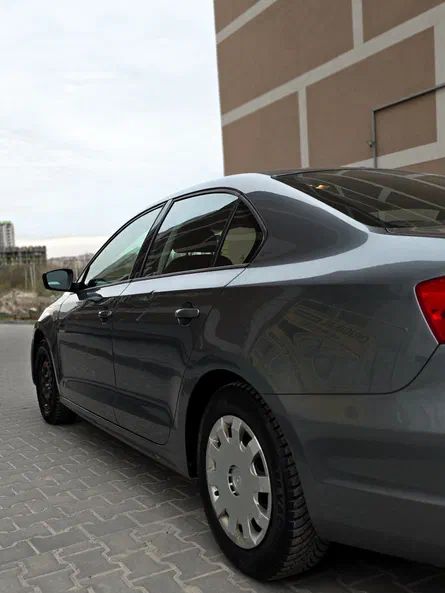 Volkswagen Jetta 2014 - 3