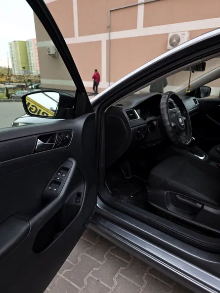 Volkswagen Jetta 2014 - 6