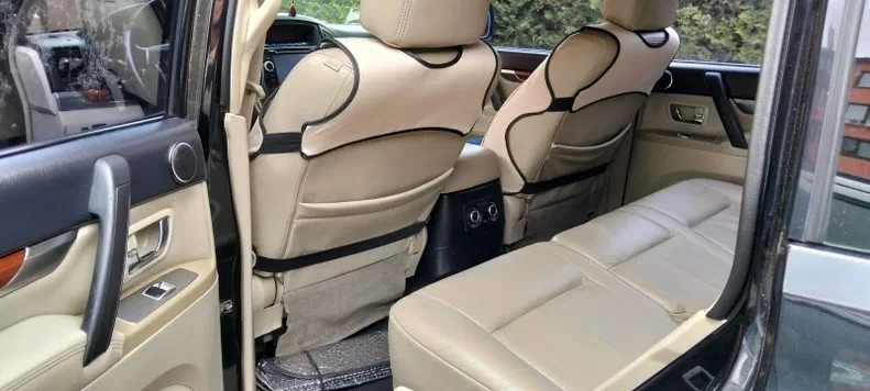 Mitsubishi Pajero 2008 - 9