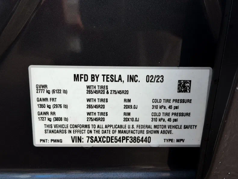Tesla Model X 2023 - 31