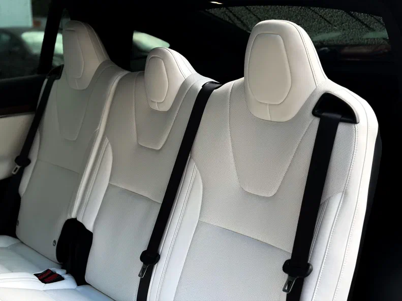 Tesla Model X 2023 - 30