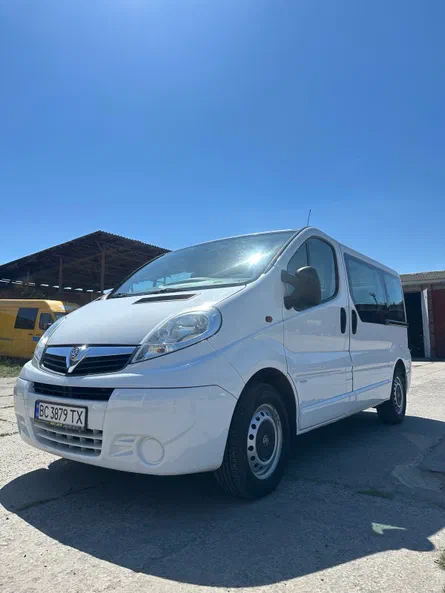 Opel Vivaro 2013 - 0