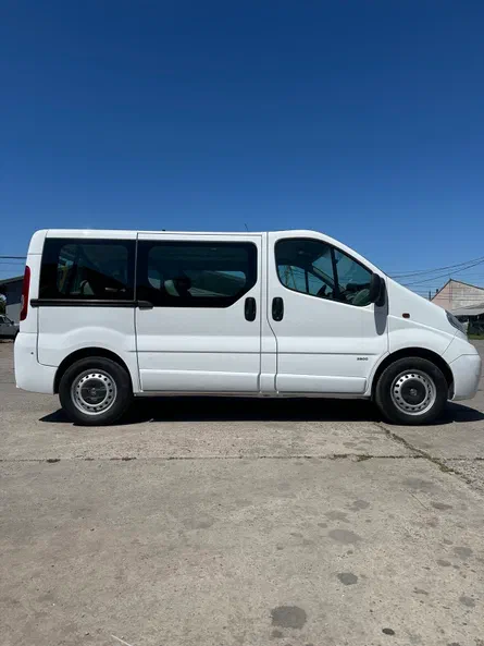 Opel Vivaro 2013 - 1