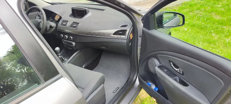 Renault Megane 2012 - 18