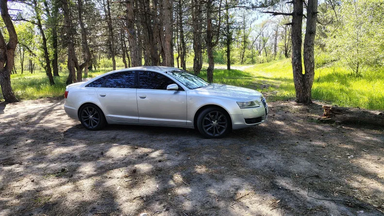 Audi A6 2004 - 5