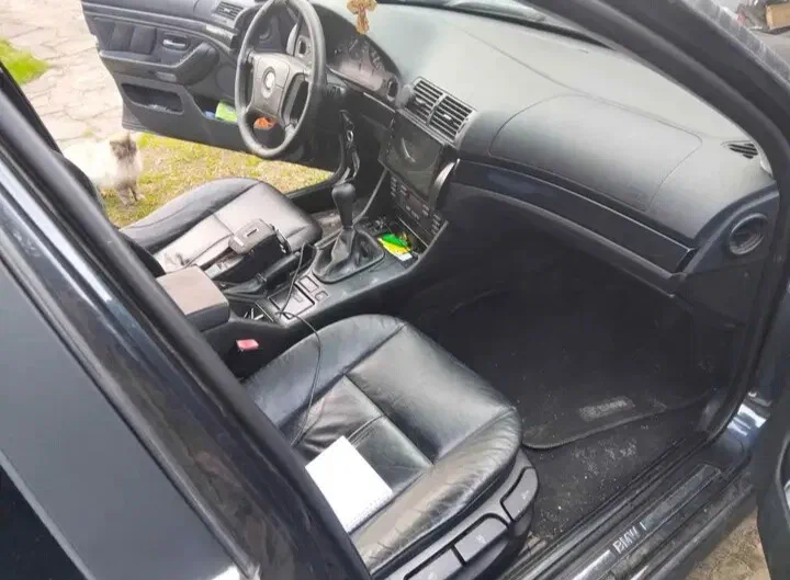BMW 5 серія 2001 - 4