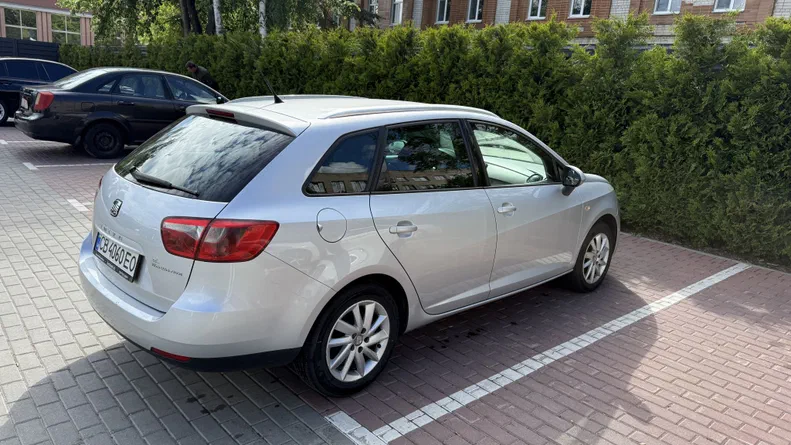 SEAT Ibiza 2012 - 4