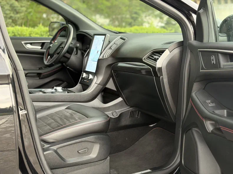 Ford Edge 2021 - 16