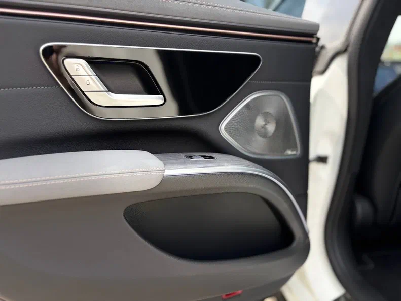 Mercedes-Benz EQS 2022 - 25