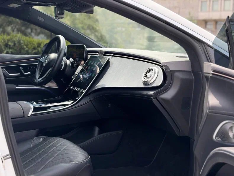 Mercedes-Benz EQS 2022 - 48