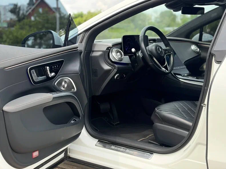 Mercedes-Benz EQS 2022 - 42