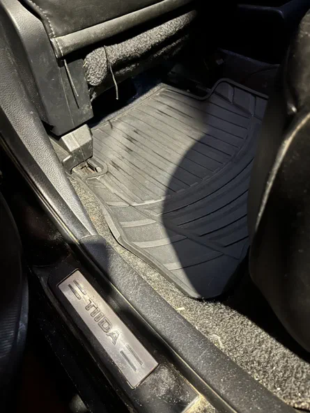 Nissan Tiida 2008 - 15