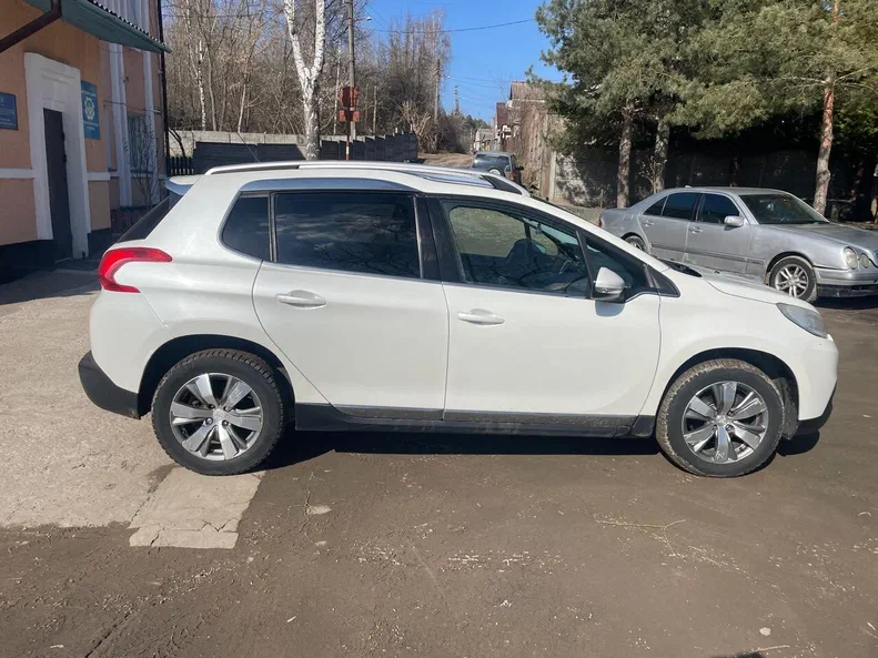 Peugeot 2008 2014 - 21