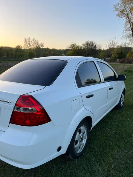 Chevrolet Aveo 2011 - 4