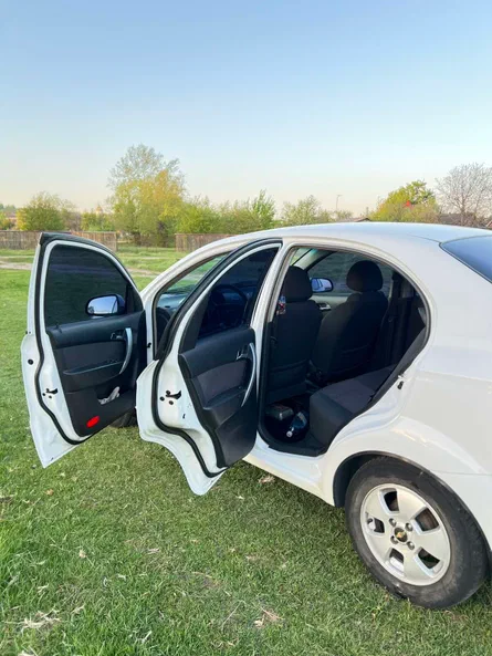 Chevrolet Aveo 2011 - 6
