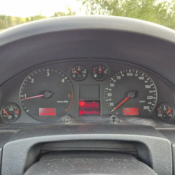 Audi A6 2001 - 1