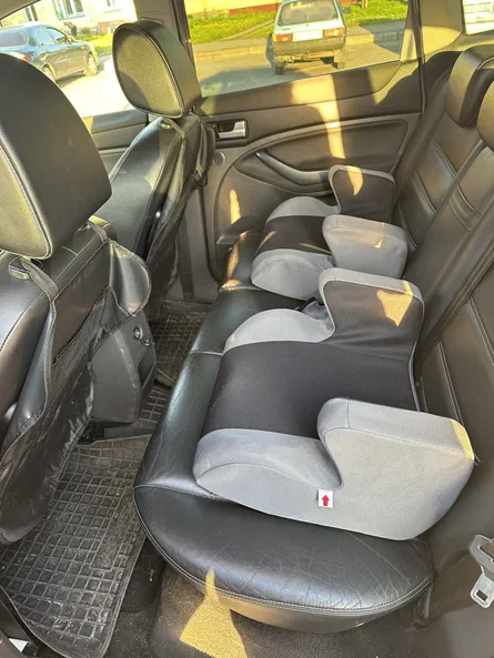 Ford Kuga 2011 - 8
