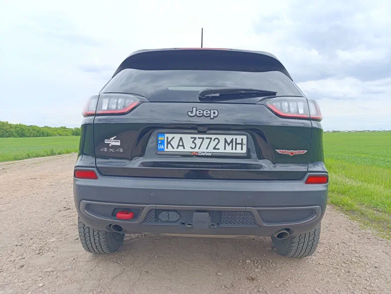 Jeep Cherokee 2020 - 10