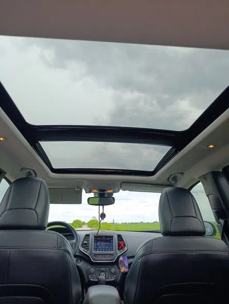 Jeep Cherokee 2020 - 19