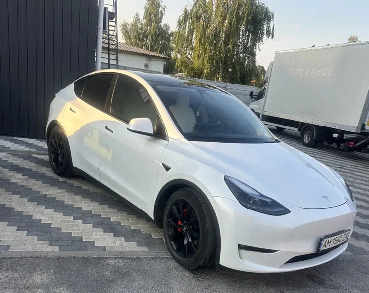 Tesla Model Y 2022 - 7